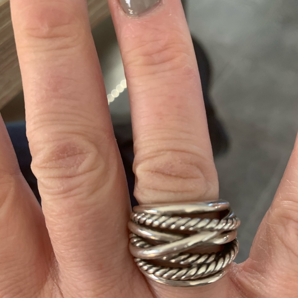 David Yurman ring silver 🥰box included & tag
